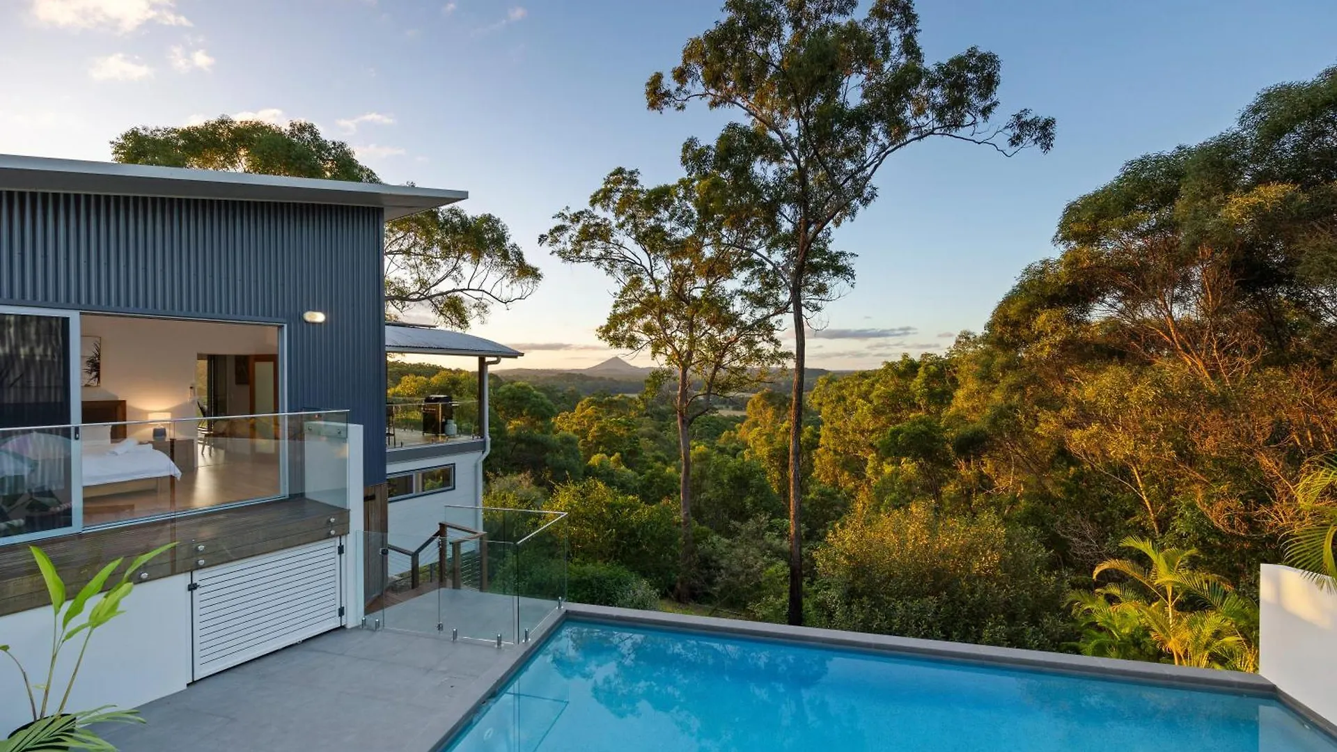 Hinterland Dreamers Poolside Retreat Yandina Creek Holiday home