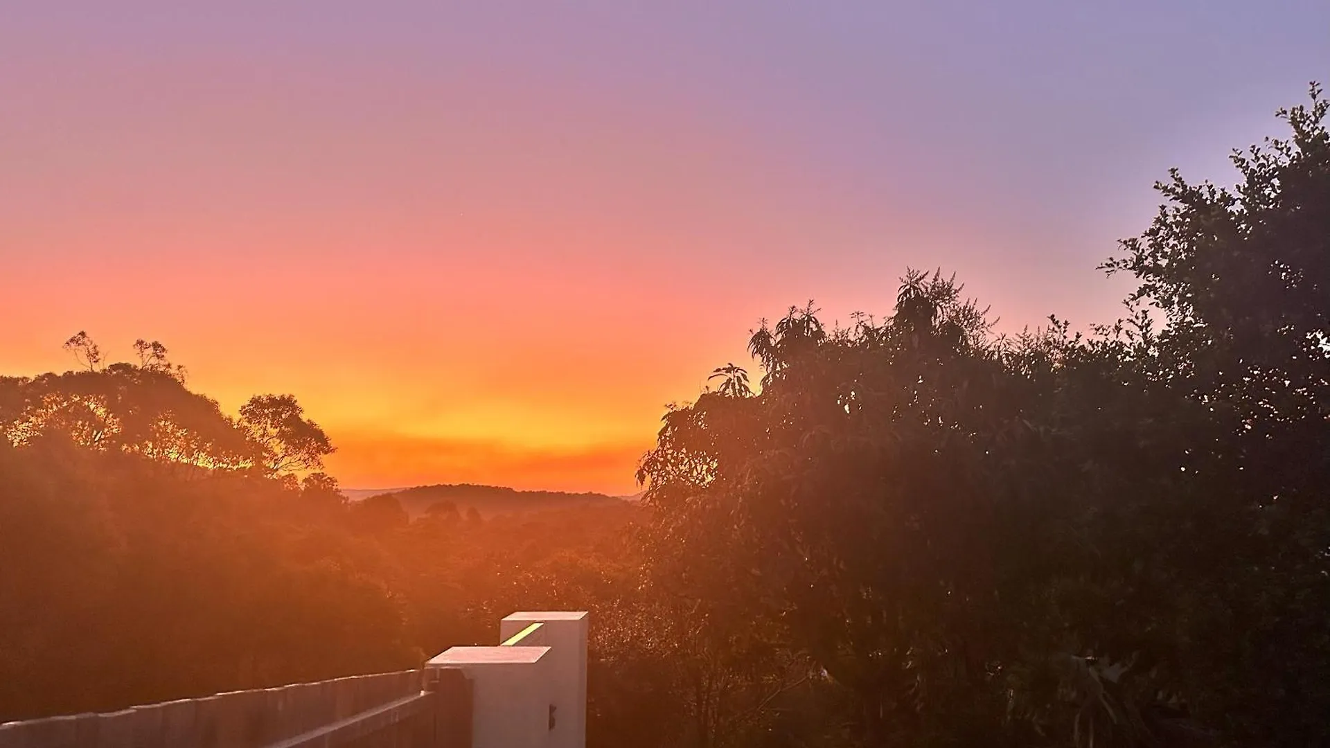 Hinterland Dreamers Poolside Retreat Yandina Creek Holiday home
